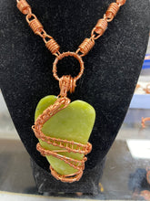 Load image into Gallery viewer, Jade Copper Crystal Necklace