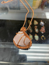 Load image into Gallery viewer, Rose Quartz Crystal Copper necklace